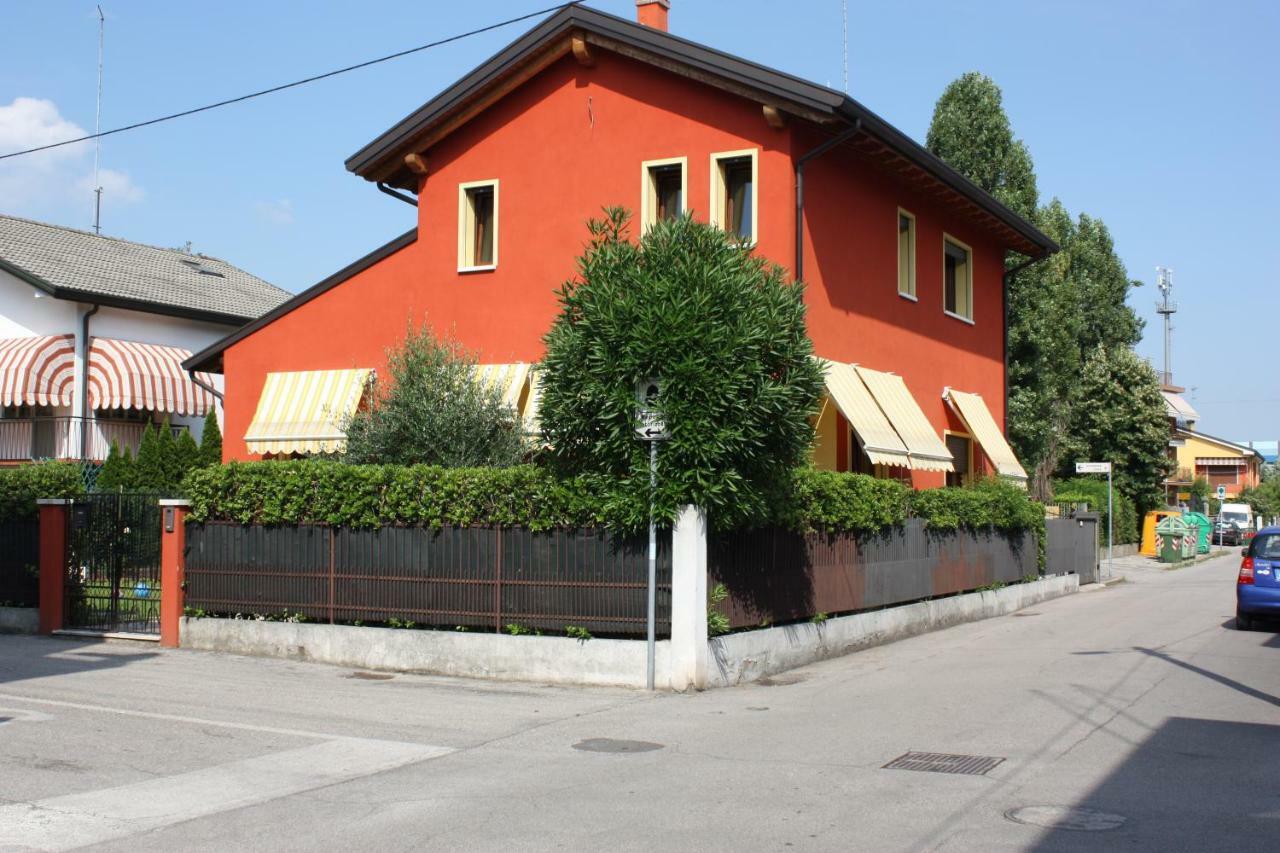 Tagliamento 28 Bed & Breakfast Местре Екстериор снимка