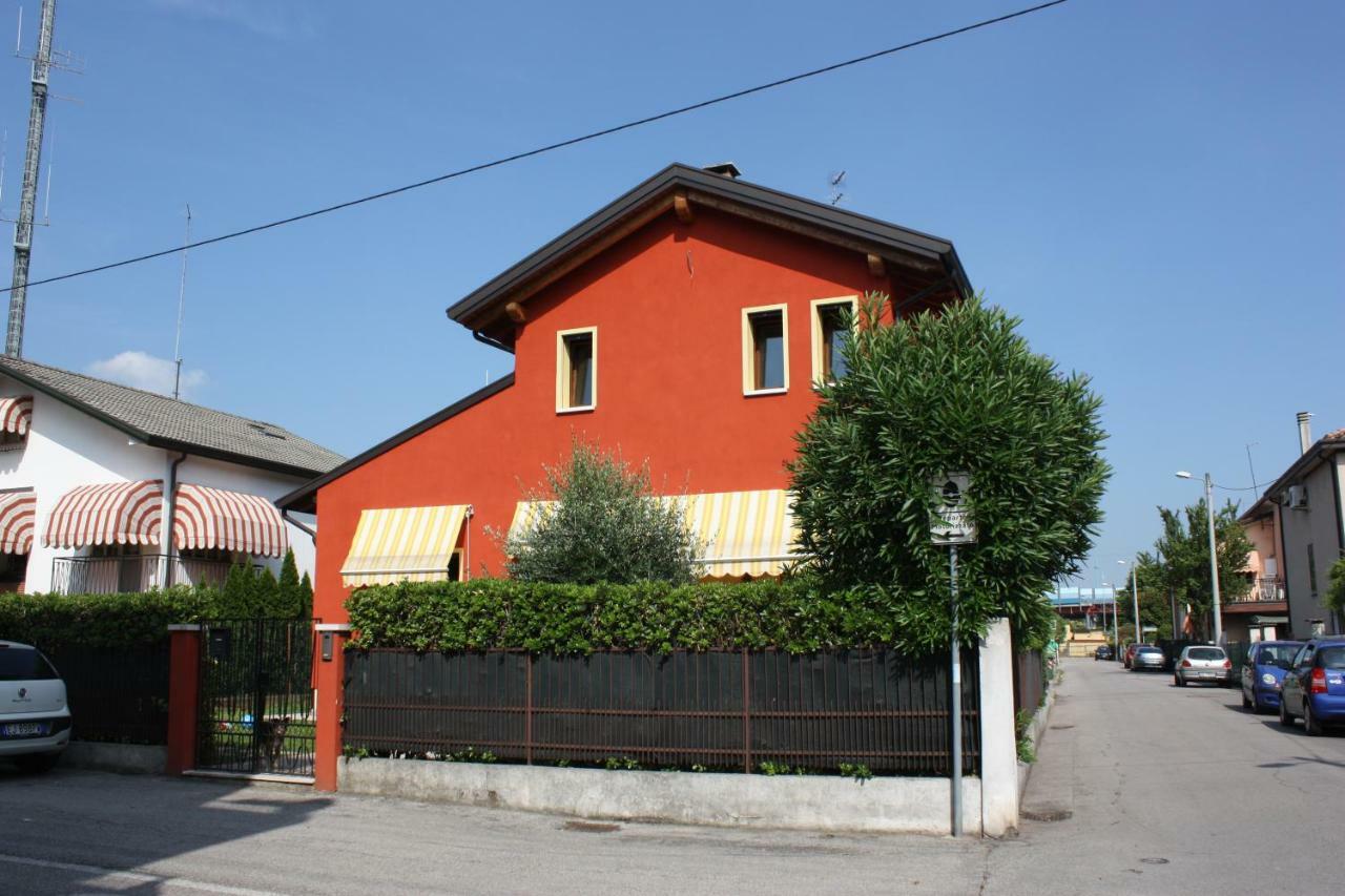 Tagliamento 28 Bed & Breakfast Местре Екстериор снимка